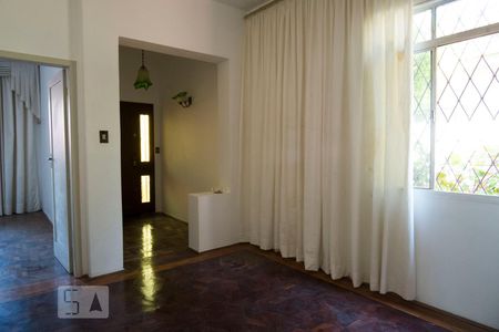 Sala de casa à venda com 3 quartos, 100m² em Santo Antônio, Porto Alegre