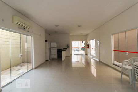 Apartamento para alugar com 52m², 2 quartos e 1 vagaÁrea Comum - Salão de festas