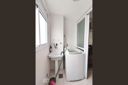 Apartamento à venda com 70m², 2 quartos e sem vagaÁrea  de Serviço 