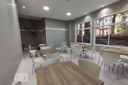 Apartamento à venda com 70m², 2 quartos e sem vagaÁrea comum - Salão de festas 2