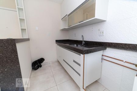 Apartamento à venda com 52m², 2 quartos e 1 vaga Apartamento à venda com 52m², 2 quartos e 1 vagaCozinha 01