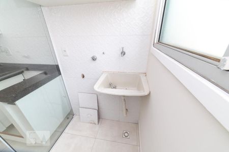 Apartamento à venda com 52m², 2 quartos e 1 vaga Apartamento à venda com 52m², 2 quartos e 1 vagaÁrea de serviço 02
