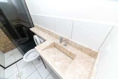 Apartamento à venda com 52m², 2 quartos e 1 vaga Apartamento à venda com 52m², 2 quartos e 1 vagaBanheiro 02