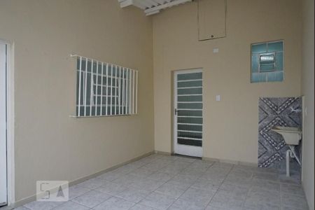 Casa à venda com 55m², 1 quarto e sem vaga Casa à venda com 55m², 1 quarto e sem vagaLavanderia