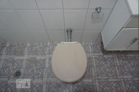 Casa à venda com 55m², 1 quarto e sem vaga Casa à venda com 55m², 1 quarto e sem vagaBanheiro