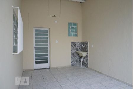 Casa à venda com 55m², 1 quarto e sem vaga Casa à venda com 55m², 1 quarto e sem vagaLavanderia