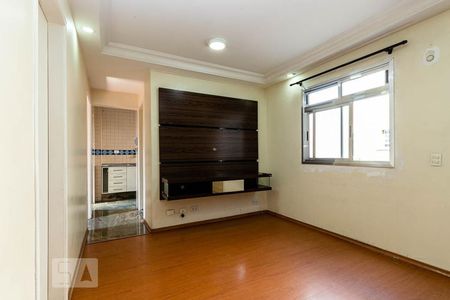 Sala  de apartamento para alugar com 2 quartos, 45m² em Vila Sílvia, São Paulo