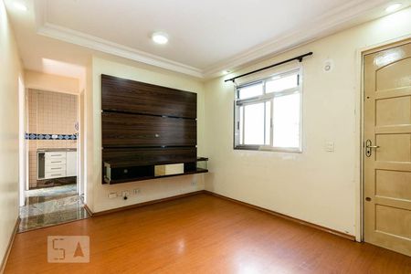 Sala  de apartamento para alugar com 2 quartos, 45m² em Vila Sílvia, São Paulo