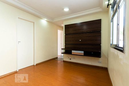 Sala  de apartamento para alugar com 2 quartos, 45m² em Vila Sílvia, São Paulo