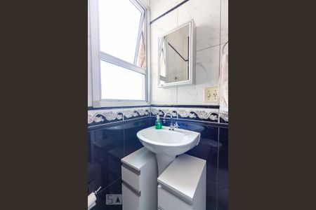 Banheiro de apartamento à venda com 3 quartos, 67m² em São Pedro, Osasco