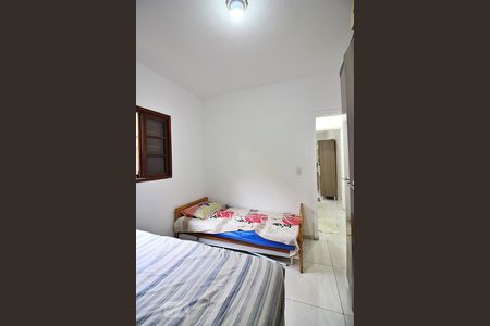 Casa à venda com 220m², 4 quartos e 2 vagasQuarto 2