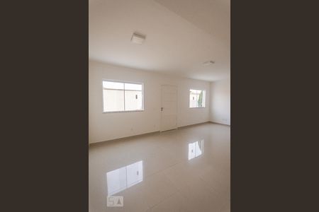 Sala de casa para alugar com 3 quartos, 80m² em Vila Paiva, São Paulo