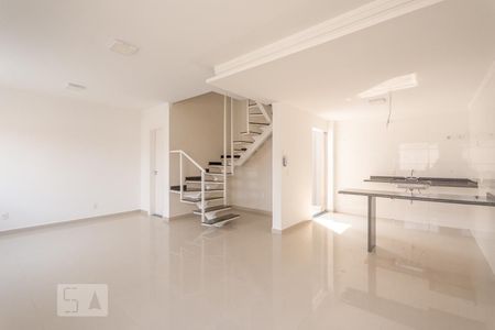 Sala de casa para alugar com 3 quartos, 80m² em Vila Paiva, São Paulo