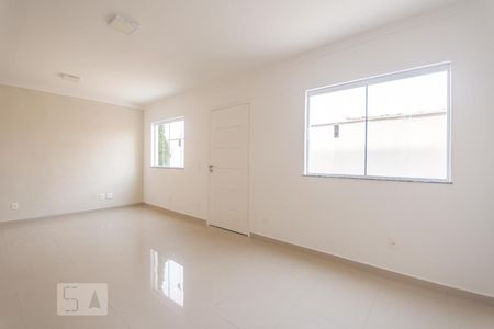 Sala de casa para alugar com 3 quartos, 80m² em Vila Paiva, São Paulo