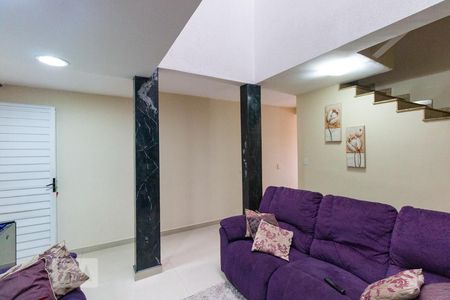 Sala de casa à venda com 3 quartos, 300m² em Jardim Triana, São Paulo