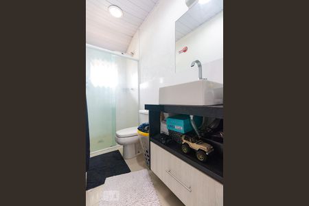 Casa à venda com 300m², 3 quartos e 4 vagasBanheiro suite 3