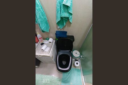 Casa à venda com 300m², 3 quartos e 4 vagasBanheiro suite 2