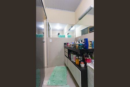 Casa à venda com 300m², 3 quartos e 4 vagasBanheiro suite 2