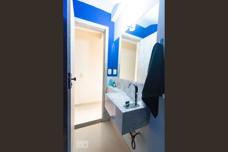 Casa à venda com 300m², 3 quartos e 4 vagasLavabo 2