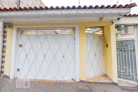 Casa à venda com 300m², 3 quartos e 4 vagasFachada