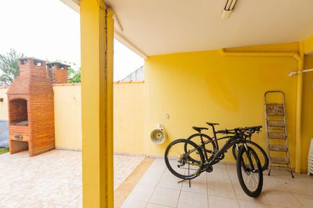 Casa à venda com 300m², 3 quartos e 4 vagasLavanderia