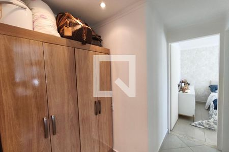 Corredor - Quartos de apartamento para alugar com 2 quartos, 57m² em Residencial Parque da Fazenda, Campinas