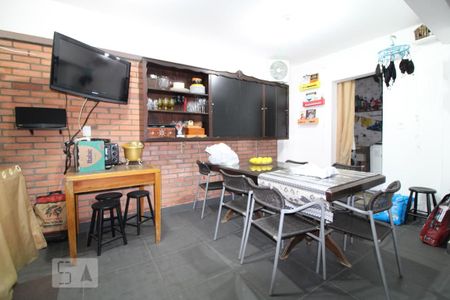 Casa à venda com 210m², 4 quartos e 3 vagasÁrea comum - Churrasqueira