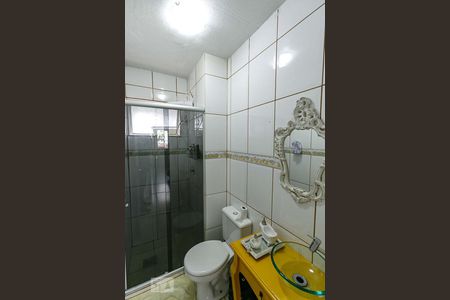 Banheiro de apartamento à venda com 1 quarto, 44m² em Partenon, Porto Alegre