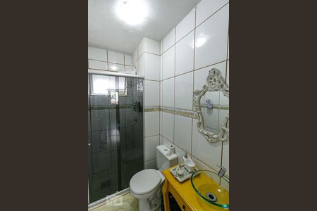 Banheiro de apartamento para alugar com 1 quarto, 44m² em Partenon, Porto Alegre