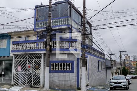 Casa à venda com 171m², 2 quartos e 2 vagasFachada