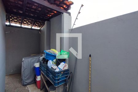 Casa à venda com 250m², 3 quartos e 4 vagasÁrea de Serviço