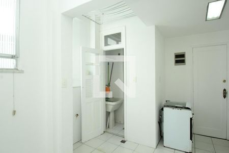 Apartamento à venda com 73m², 2 quartos e sem vagaCozinha e Área de Serviço