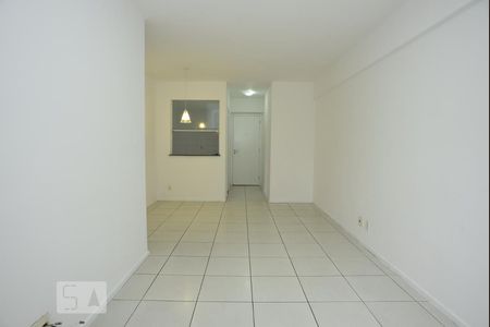 Sala de apartamento para alugar com 3 quartos, 85m² em Taquara, Rio de Janeiro
