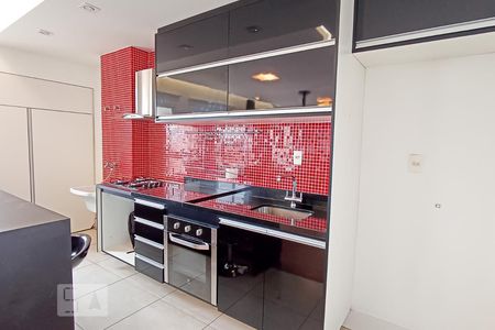 Detalhe cozinha e área de serviço de apartamento para alugar com 1 quarto, 43m² em Melville Empresarial Ii, Barueri