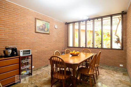 Casa à venda com 410m², 4 quartos e 4 vagasCopa