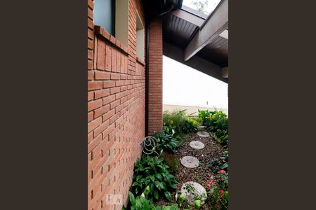 Casa à venda com 410m², 4 quartos e 4 vagasJardim de Inverno