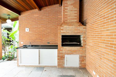 Casa à venda com 410m², 4 quartos e 4 vagasÁrea Churrasqueira