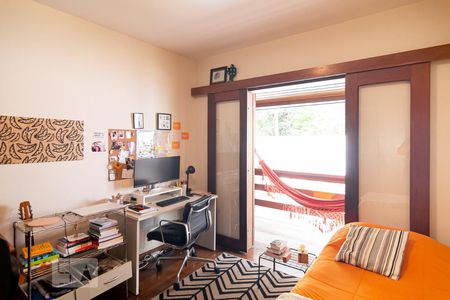 Casa à venda com 410m², 4 quartos e 4 vagasQuarto 3 - Suíte