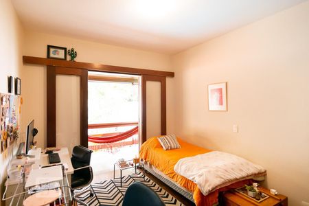 Casa à venda com 410m², 4 quartos e 4 vagasQuarto 3 - Suíte