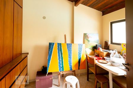 Casa à venda com 410m², 4 quartos e 4 vagasQuarto Piscina