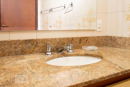 Casa à venda com 410m², 4 quartos e 4 vagasBanheiro Social