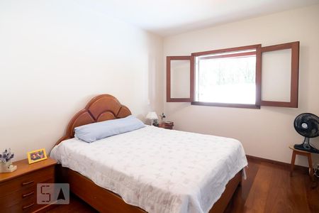 Casa à venda com 410m², 4 quartos e 4 vagasQuarto 4 - Suíte