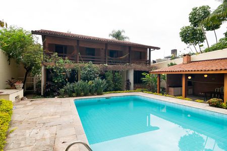 Casa à venda com 410m², 4 quartos e 4 vagasPiscina