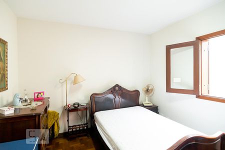 Casa à venda com 410m², 4 quartos e 4 vagasQuarto de Serviço