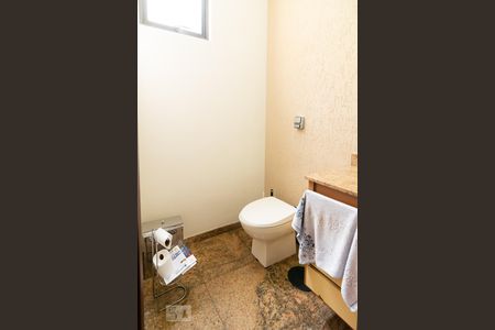 Casa à venda com 410m², 4 quartos e 4 vagasLavabo