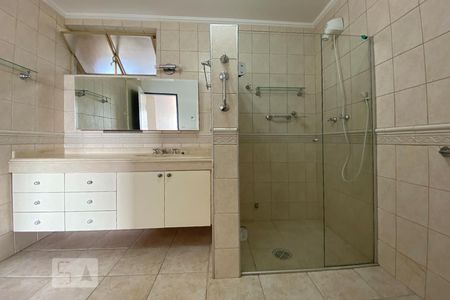 Apartamento para alugar com 284m², 3 quartos e 1 vagaBanheiro da Suíte