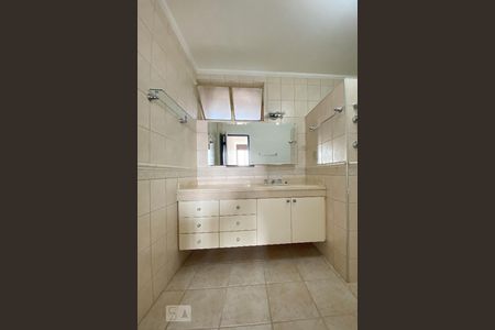 Apartamento para alugar com 284m², 3 quartos e 1 vagaBanheiro da Suíte