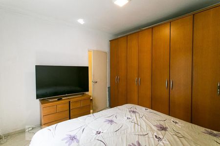 Quarto 1 de casa à venda com 2 quartos, 200m² em Vila Bertioga, São Paulo