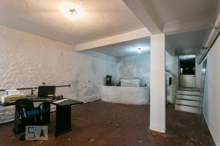 Casa à venda com 200m², 2 quartos e 2 vagasSalão