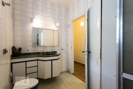 Casa à venda com 200m², 2 quartos e 2 vagasBanheiro